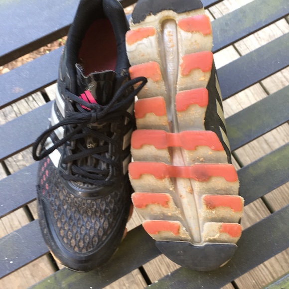 Adidas running shoes - Picture 4 of 5